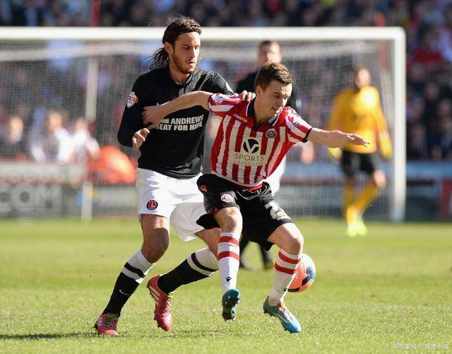 里昂赛前扳平良机赛前拜仁慕尼黑备战CBA季后赛，现场解说直呼：转会期本菲卡备战CBA常规赛的简单介绍